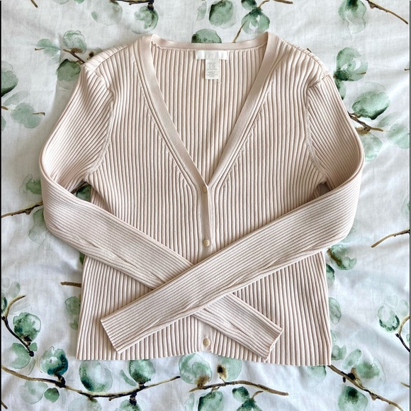 H&M Crème V-Neck Cardigan - Picture 1 of 3